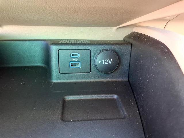 Certified 2022 Ford Escape SE w/ SE Sport Appearance Package image 15