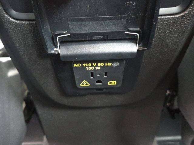 Certified 2017 Ford C-MAX SE w/ Equipment Group 201A FWD image 19