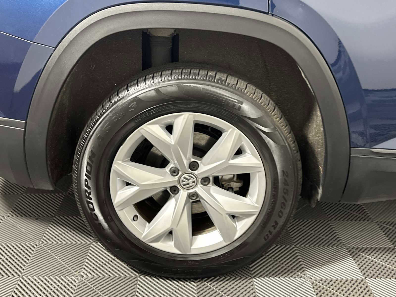 Used 2019 Volkswagen Atlas SE FWD image 19