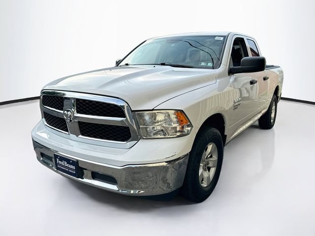 Used 2024 RAM 1500 Classic SLT AWD/4WD image 3