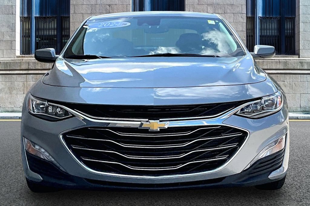 Used 2024 Chevrolet Malibu LT FWD image 3