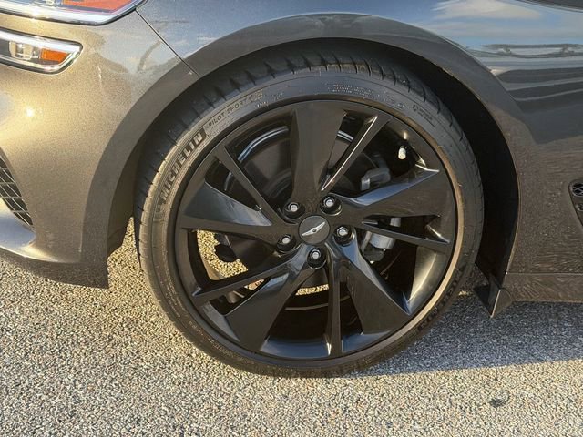 Used 2023 Genesis G70 2.0T w/ Sport Prestige Package RWD image 4