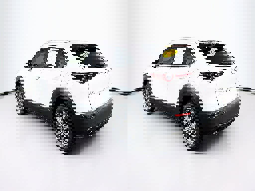 Used 2023 MAZDA CX-30 AWD 2.5 S w/ Select Package image 4