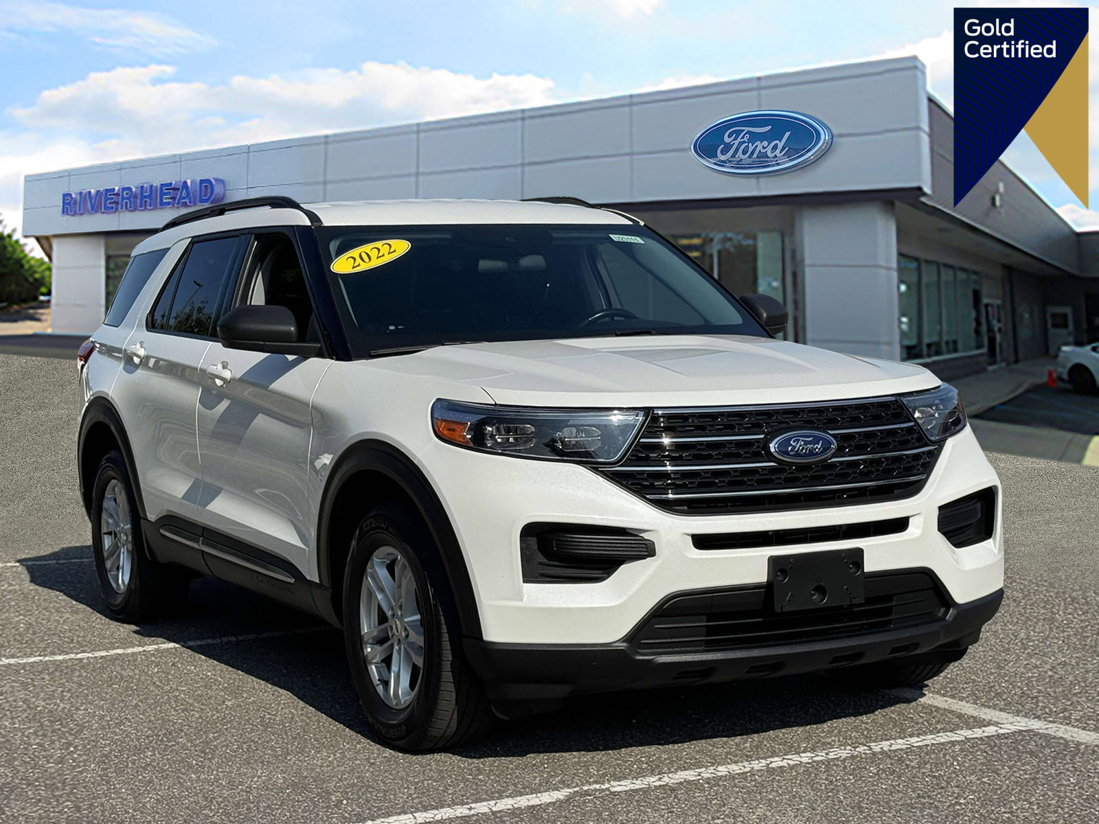 Certified 2022 Ford Explorer XLT w/ Class IV Trailer Tow Package