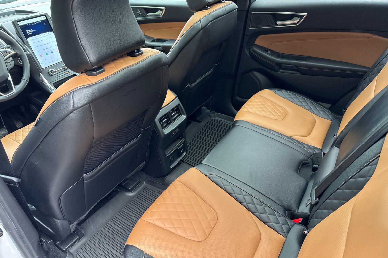 Certified 2024 Ford Edge Titanium w/ Titanium Elite Package image 9