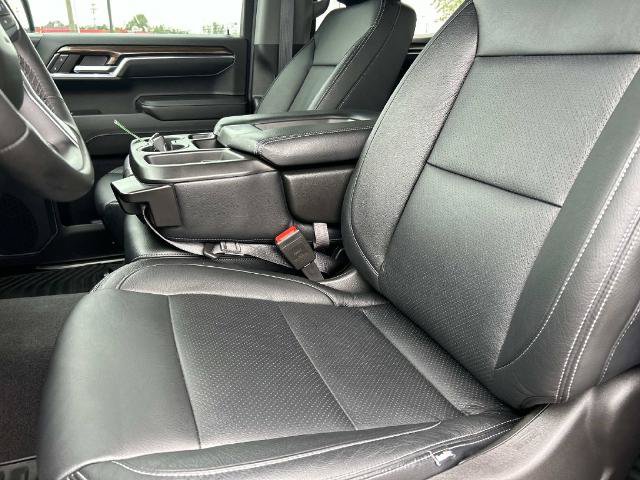 Used 2024 Chevrolet Silverado 1500 RST AWD/4WD image 27