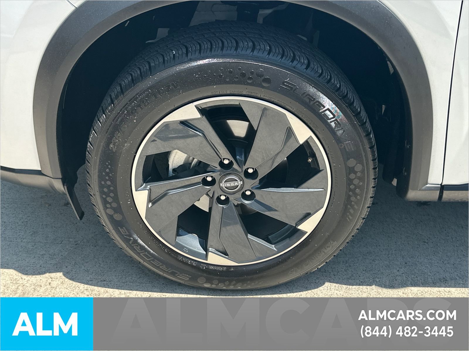 Used 2025 Nissan Rogue SV FWD image 12