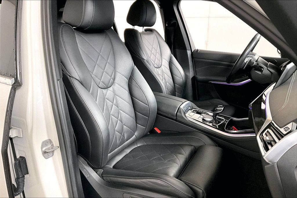 Used 2023 BMW X5 xDrive40i AWD/4WD image 7