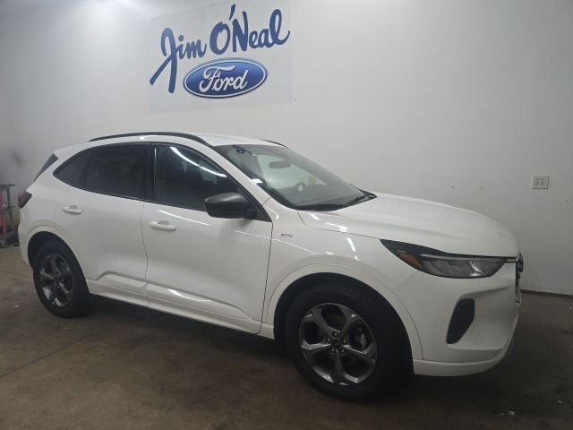 Certified 2023 Ford Escape ST-Line w/ Tech Pack #1 AWD/4WD video 1