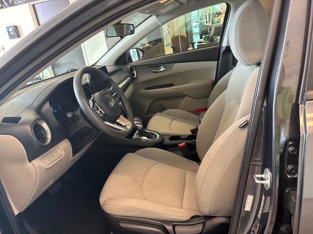 Used 2021 Kia Forte LXS FWD image 12