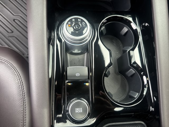Certified 2026 Ford Explorer Platinum RWD image 27