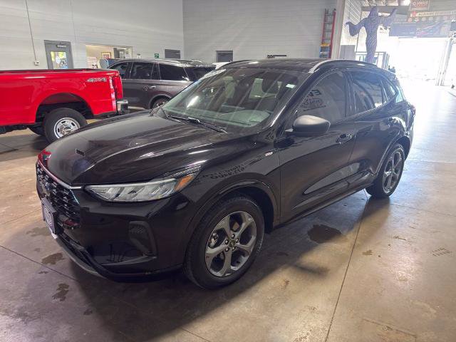 Certified 2023 Ford Escape ST-Line w/ Tech Pack #1 AWD/4WD image 4