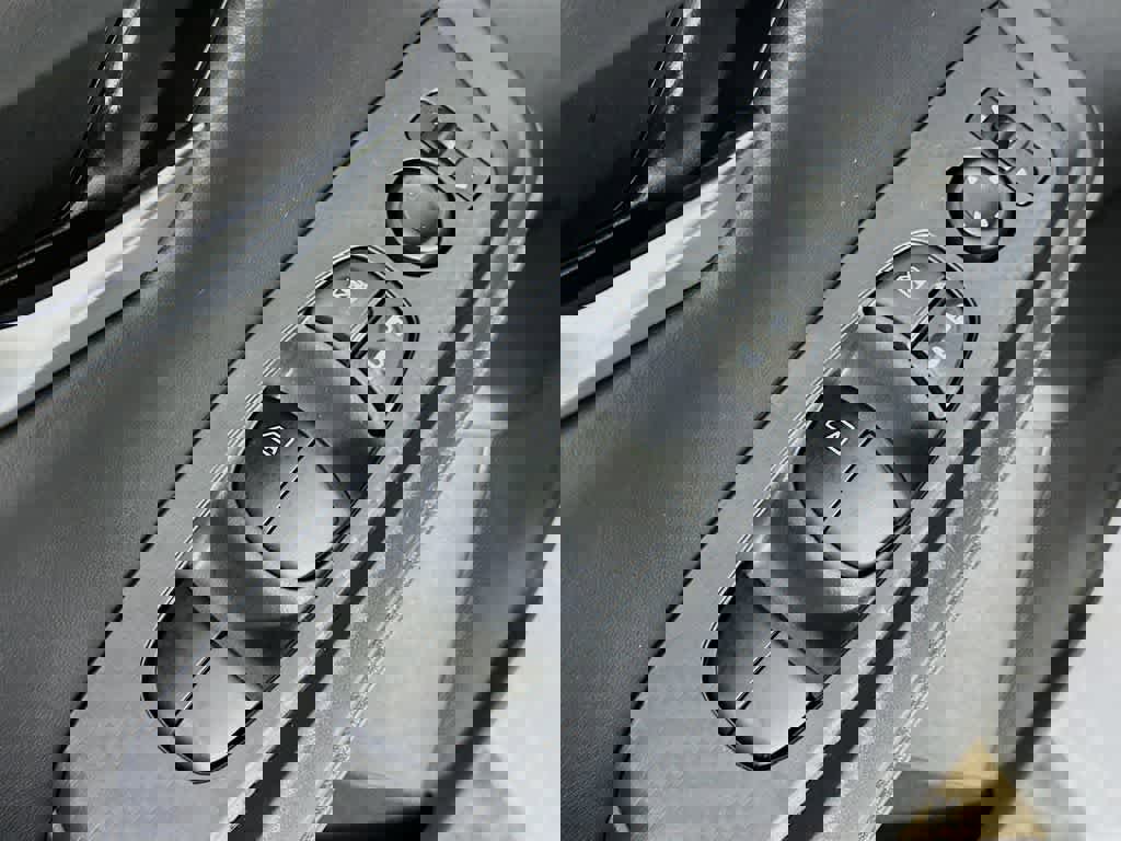 Used 2023 Nissan Sentra SV w/ All-Weather Package image 28