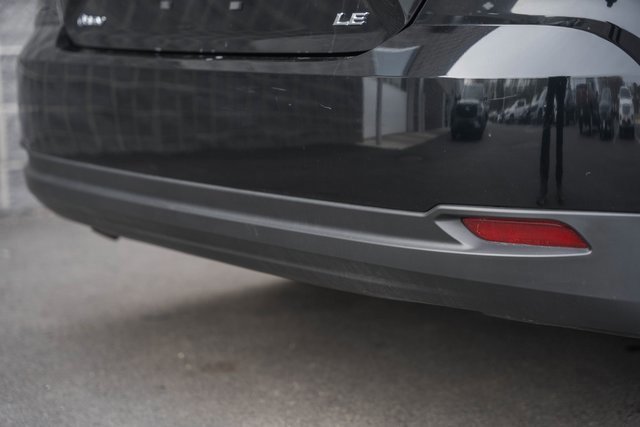 Used 2025 Toyota Camry LE image 12