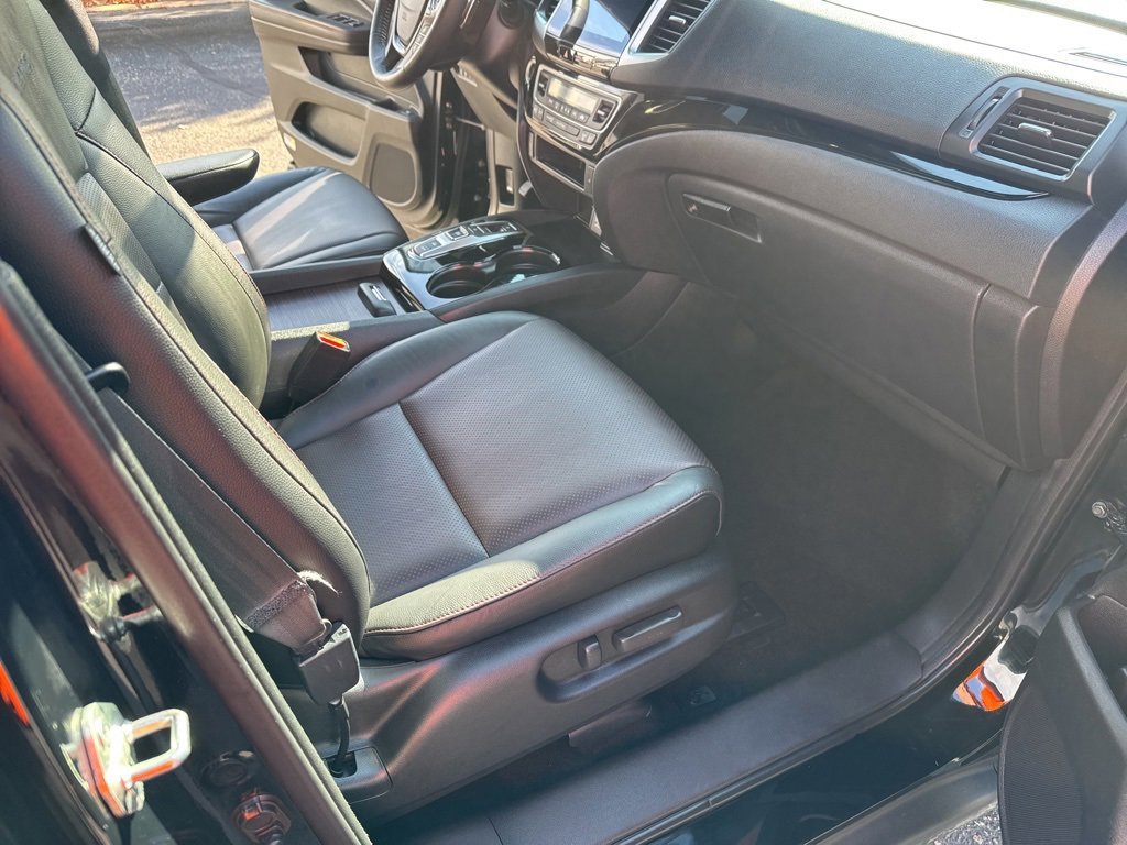 Used 2020 Honda Ridgeline Black Edition image 25