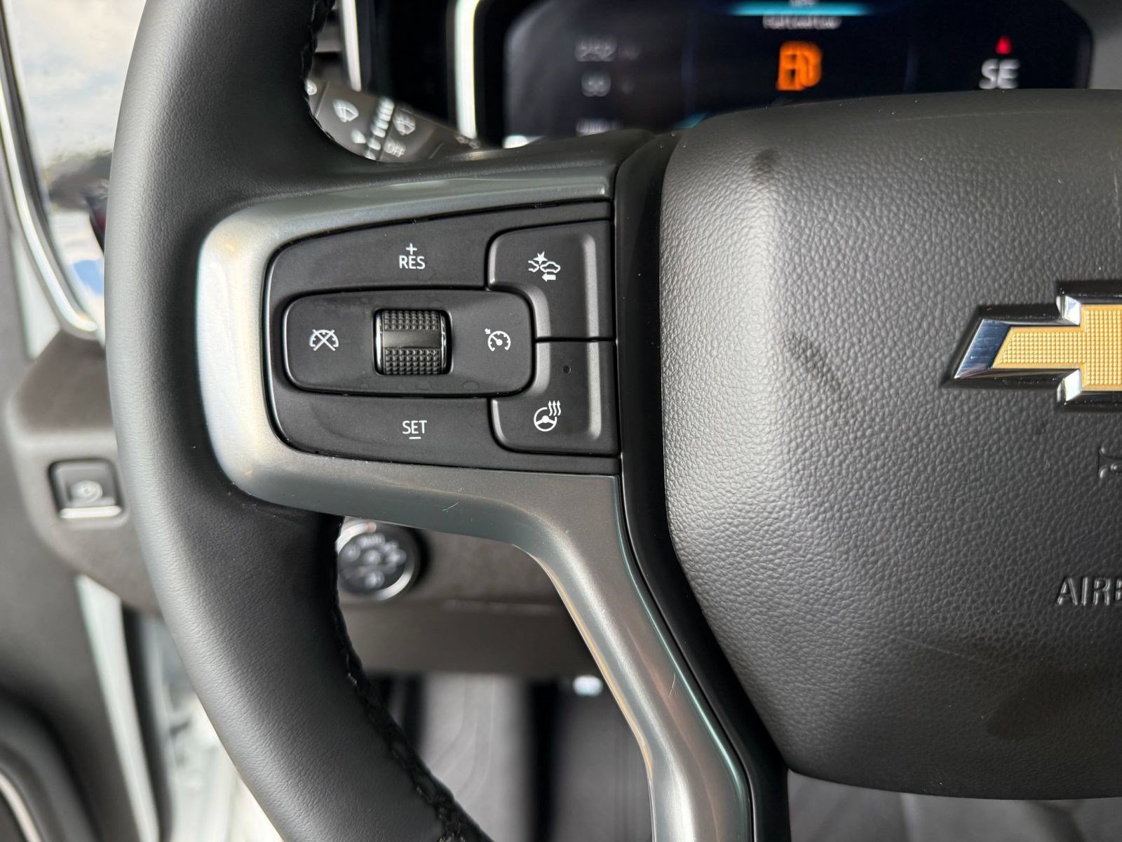 Used 2024 Chevrolet Silverado 2500 LT w/ All Star Edition AWD/4WD image 17