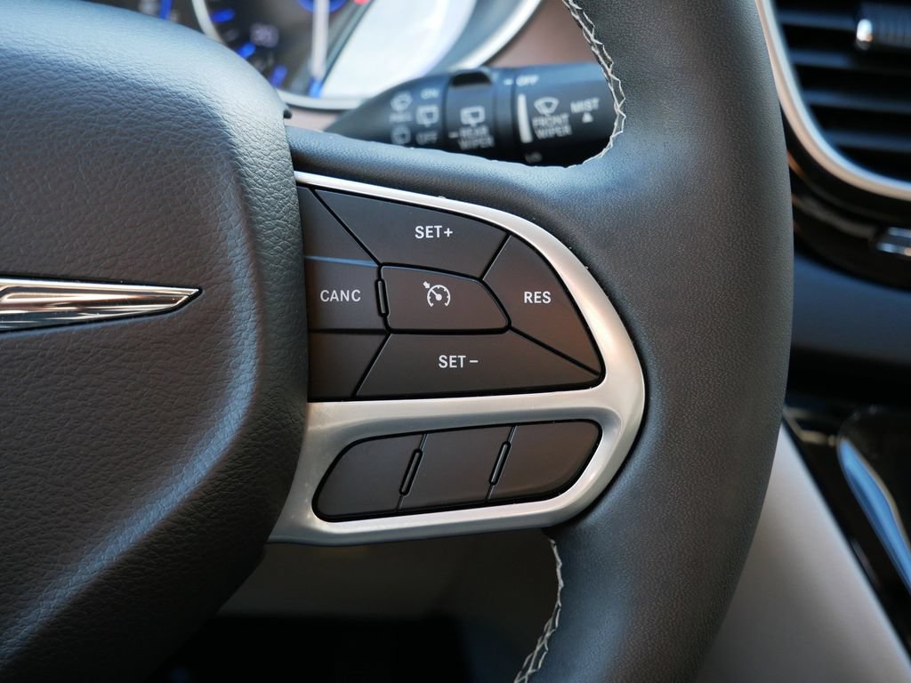 Used 2024 Chrysler Voyager LX FWD image 20