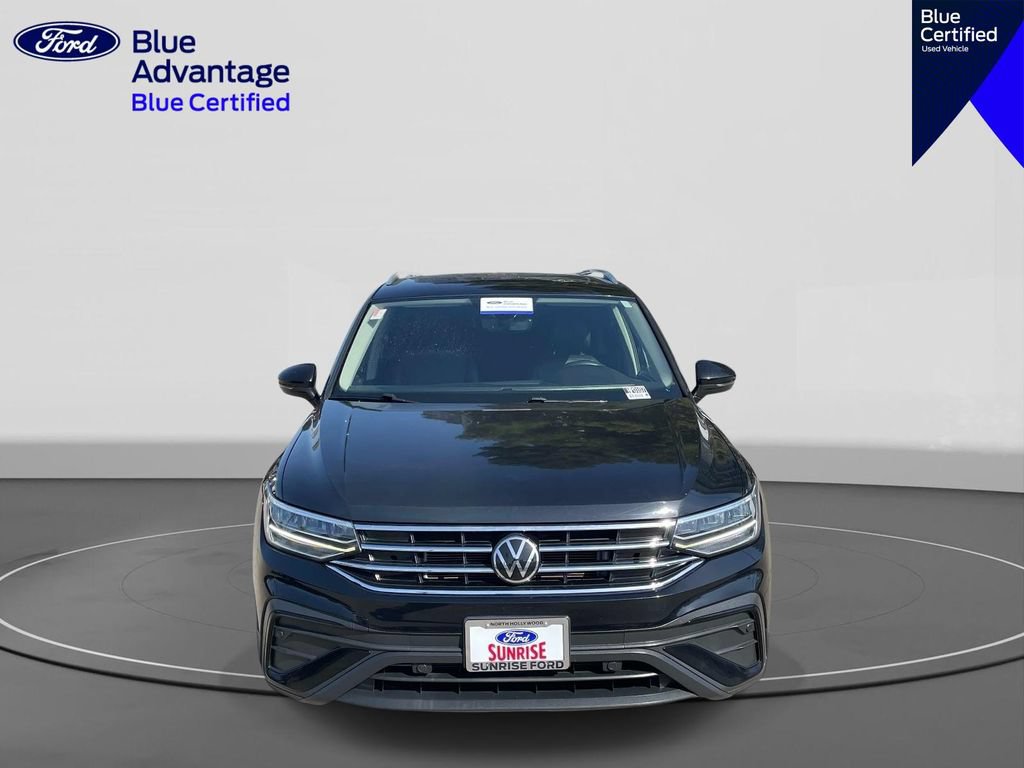Used 2023 Volkswagen Tiguan SE FWD image 3