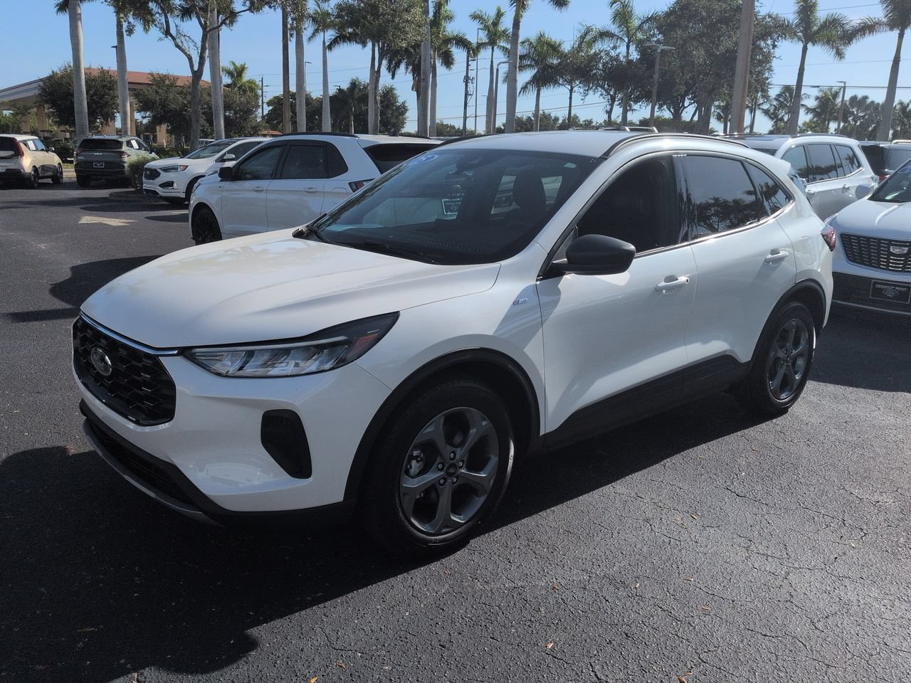 Certified 2025 Ford Escape ST-Line w/ Equipment Group 301A FWD image 8