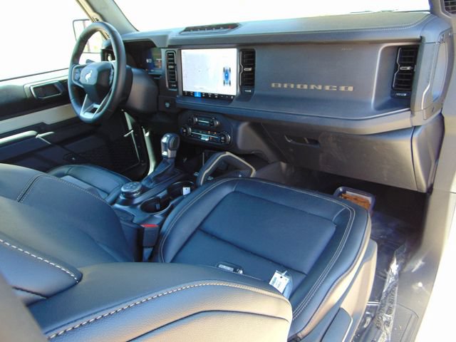 Certified 2025 Ford Bronco Badlands w/ Sasquatch Package AWD/4WD image 24