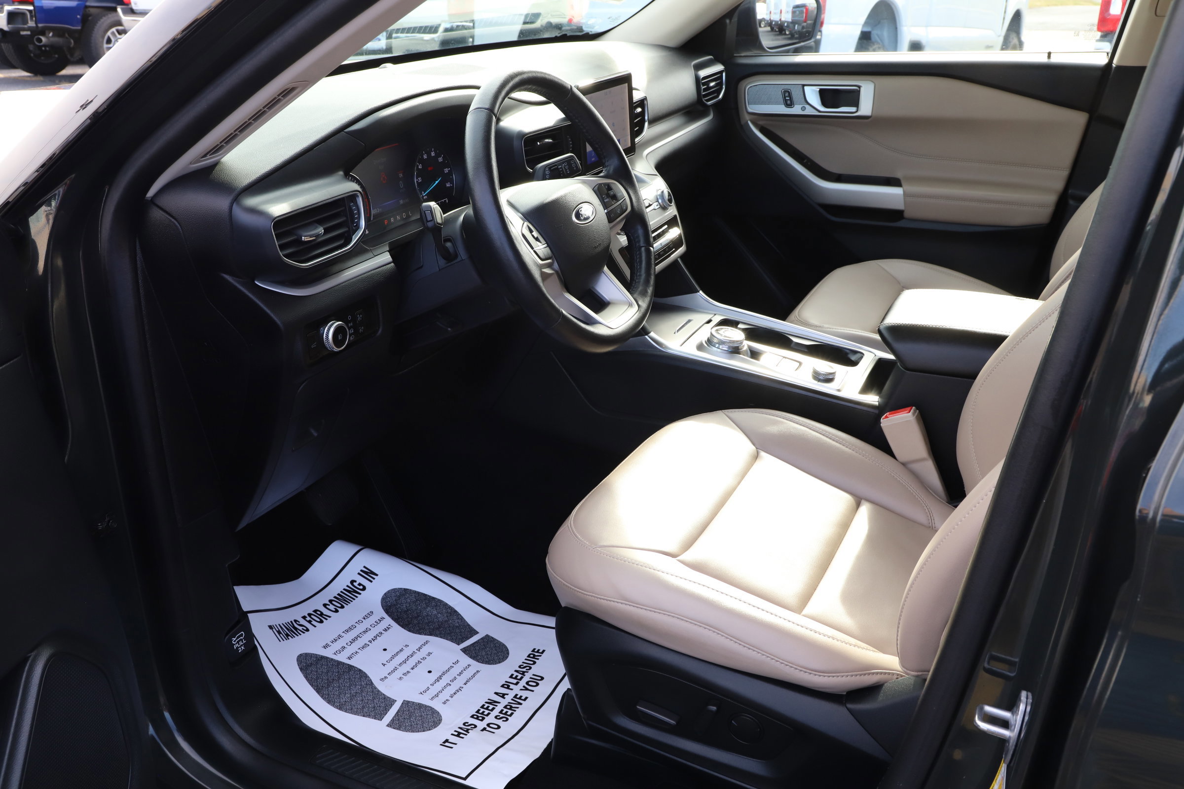 Certified 2023 Ford Explorer XLT w/ Equipment Group 202A image 11