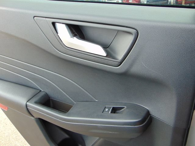 Certified 2026 Ford Escape SE FWD image 23