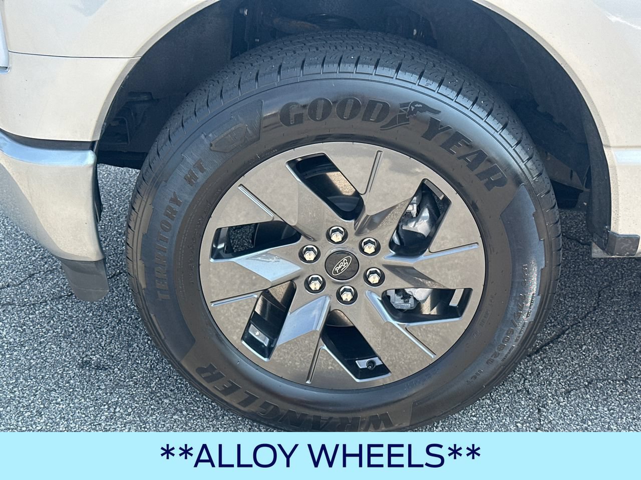 Certified 2025 Ford F150 Lightning Flash AWD/4WD image 12