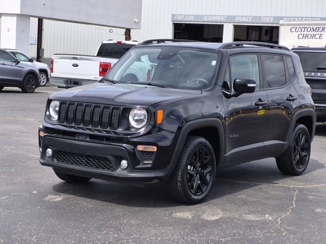 Used 2023 Jeep Renegade Altitude w/ Convenience Group I AWD/4WD image 4