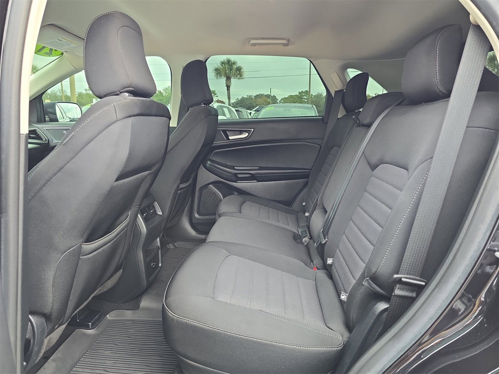 Certified 2021 Ford Edge SE image 12