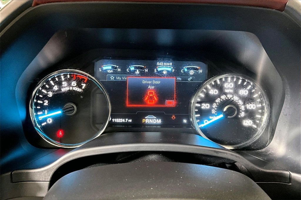 Certified 2019 Ford F150 Platinum w/ Equipment Group 701A Luxury image 16