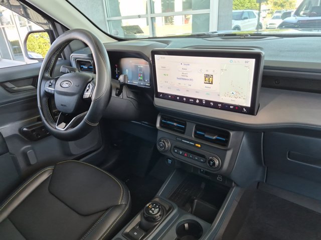 Certified 2025 Ford Maverick Lobo AWD/4WD image 36