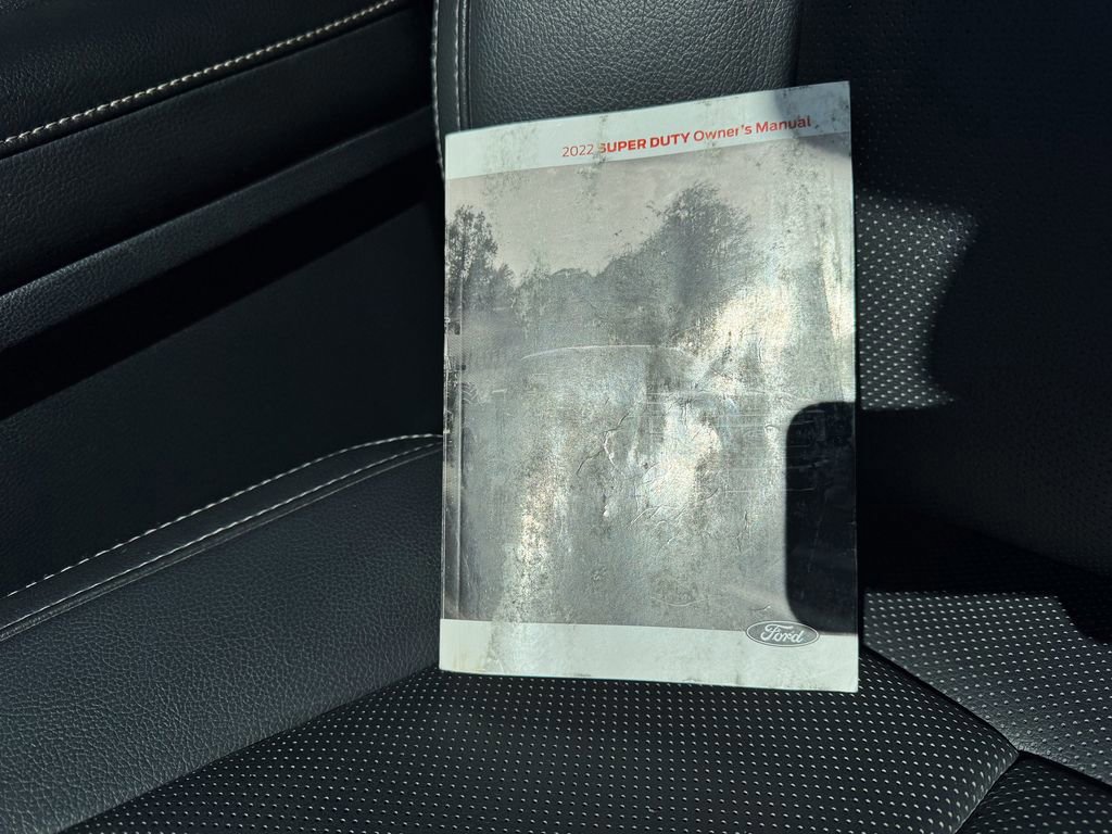 Certified 2022 Ford F350 Lariat w/ Chrome Package image 40