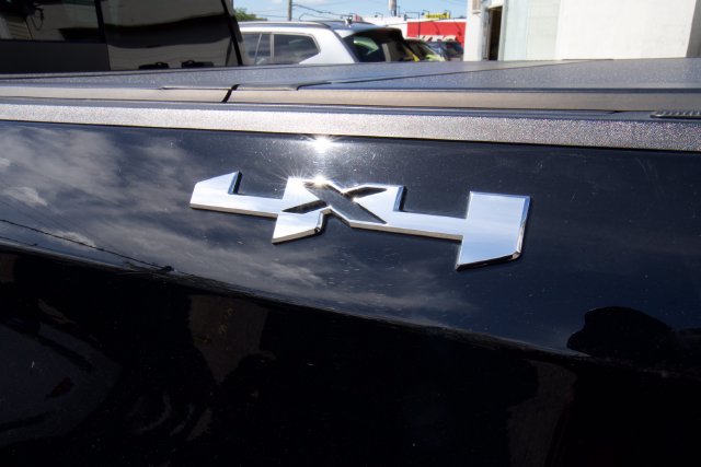 Used 2024 GMC Sierra 1500 SLT w/ SLT Convenience Package AWD/4WD image 16