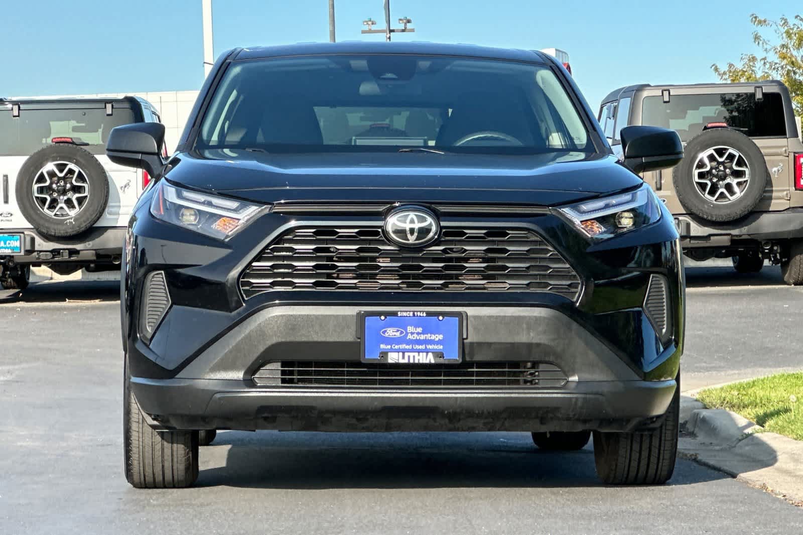 Used 2025 Toyota RAV4 LE AWD/4WD image 10