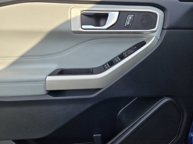 Certified 2022 Ford Explorer XLT w/ Equipment Group 202A image 21