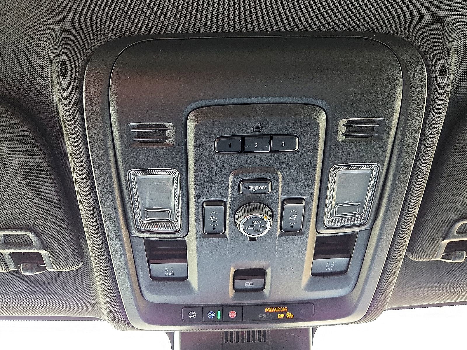 Used 2023 GMC Yukon AT4 image 22