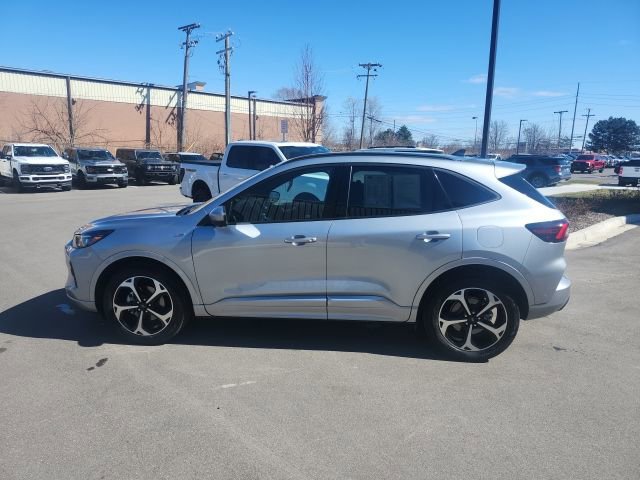 Certified 2023 Ford Escape ST-Line Elite w/ Premium Technology Package AWD/4WD image 8