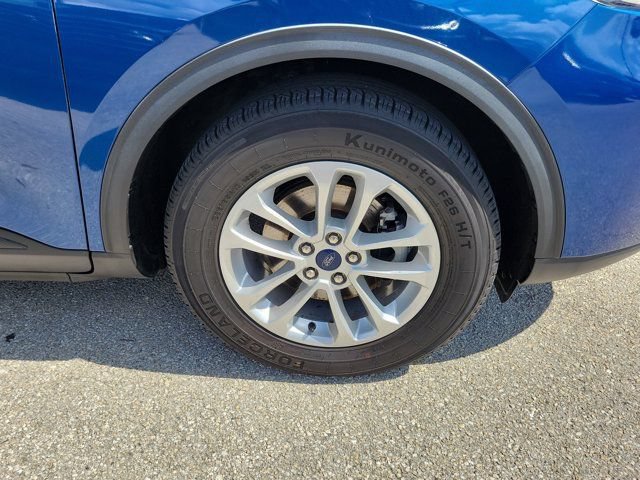 Certified 2022 Ford Escape S FWD image 10