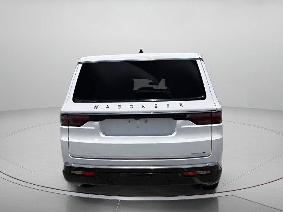 Used 2024 Jeep Wagoneer L Series II RWD image 4