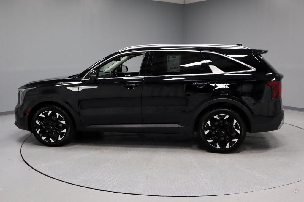 Used 2025 Kia Sorento SX FWD image 9