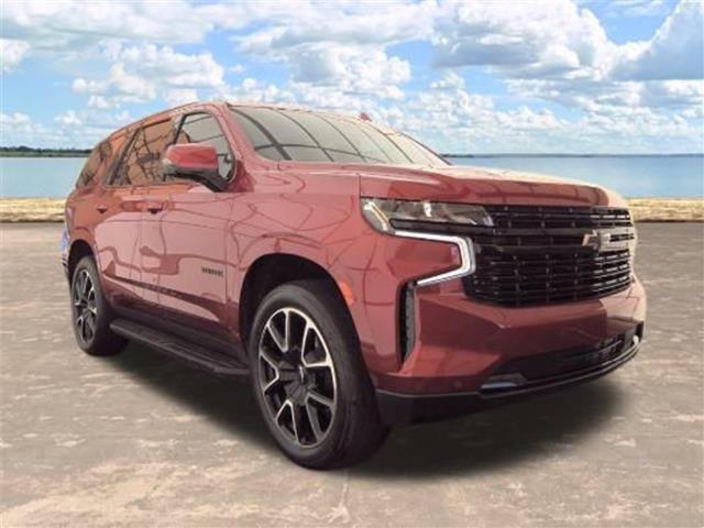 Used 2023 Chevrolet Tahoe RST w/ Luxury Package AWD/4WD image 2