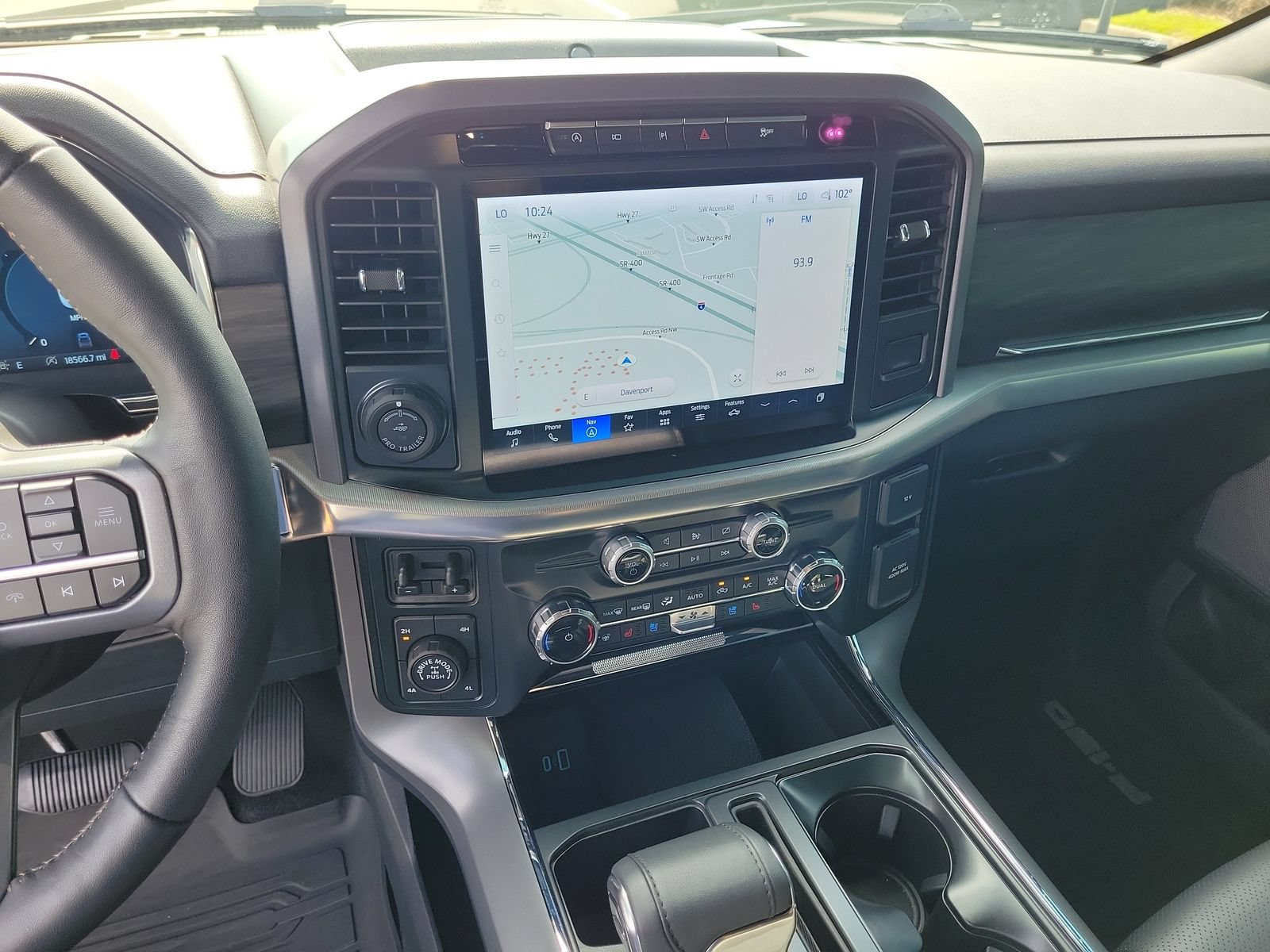 Certified 2024 Ford F150 Lariat w/ Tow/Haul Package AWD/4WD image 22