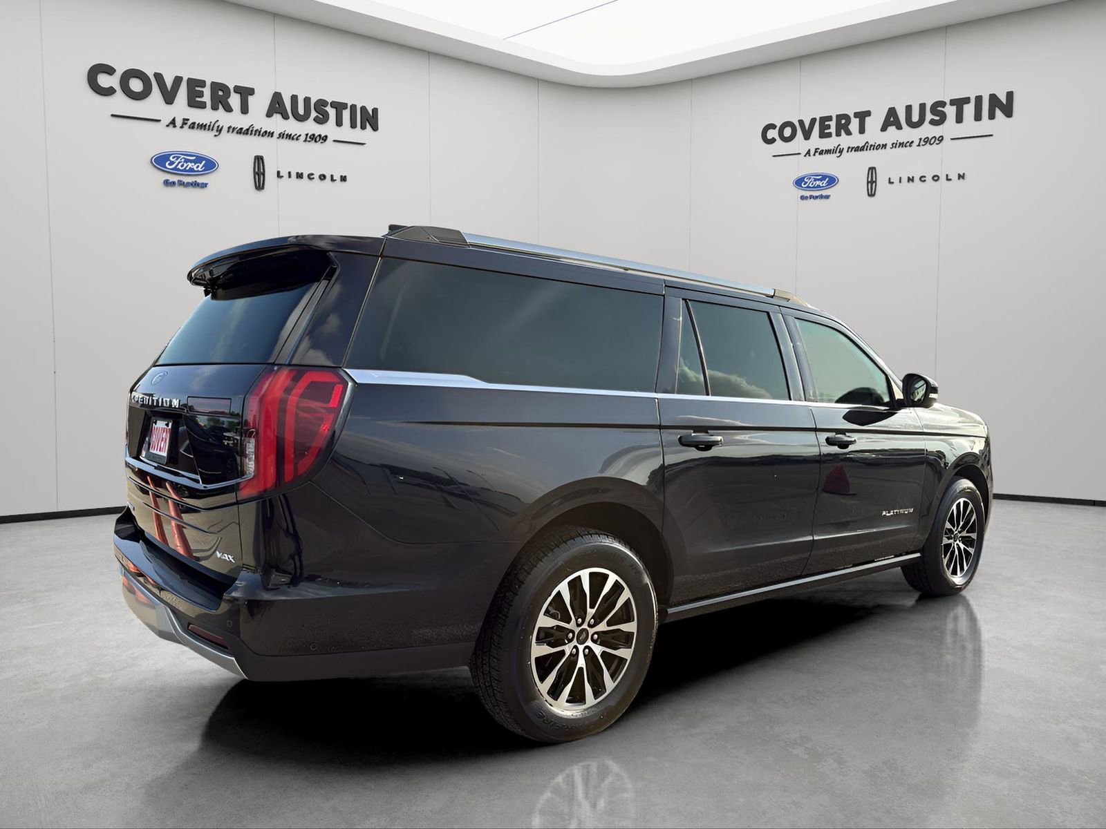 Certified 2025 Ford Expedition Max Platinum AWD/4WD image 5