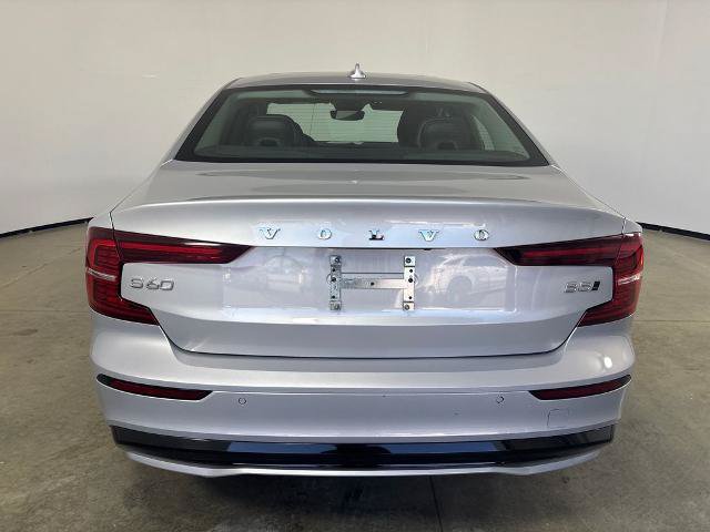 Used 2025 Volvo S60 B5 Core AWD/4WD image 4