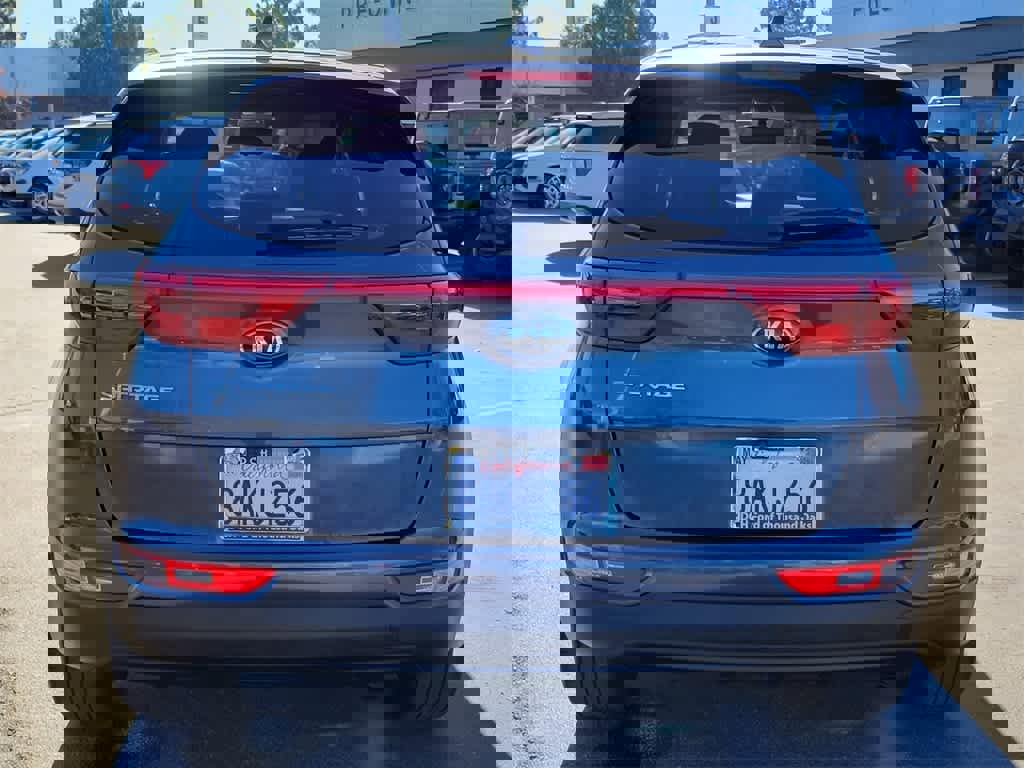 Used 2017 Kia Sportage LX image 4