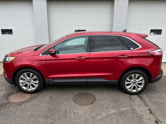 Certified 2021 Ford Edge Titanium AWD/4WD image 3