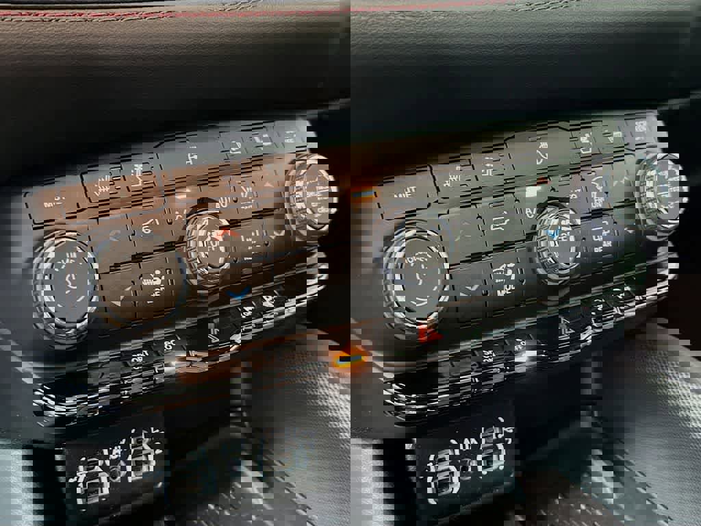 Used 2025 Dodge Durango R/T image 18