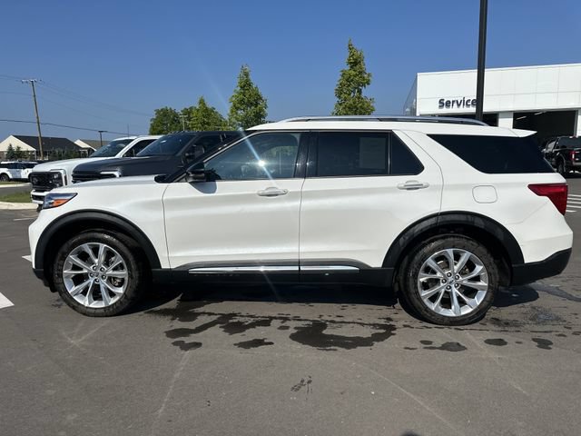 Certified 2023 Ford Explorer Platinum w/ Technology Package AWD/4WD image 2