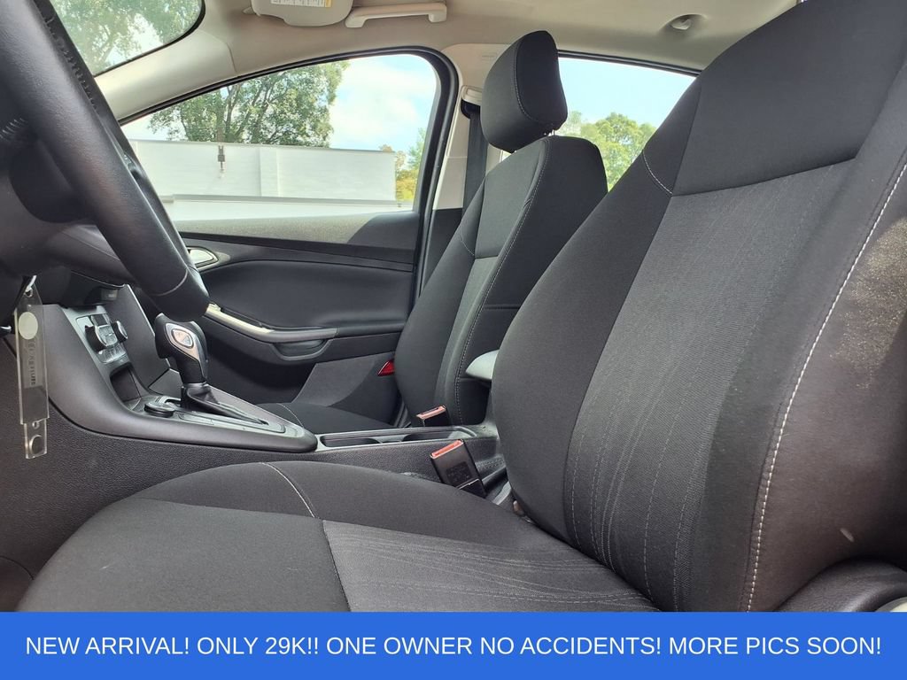 Certified 2018 Ford Focus SEL FWD image 3