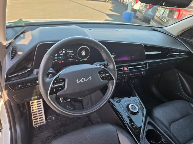 Used 2023 Kia Niro Wave FWD image 6